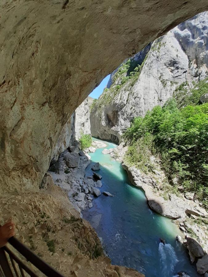 Camping Les Lavandes, Castellane Exteriör bild