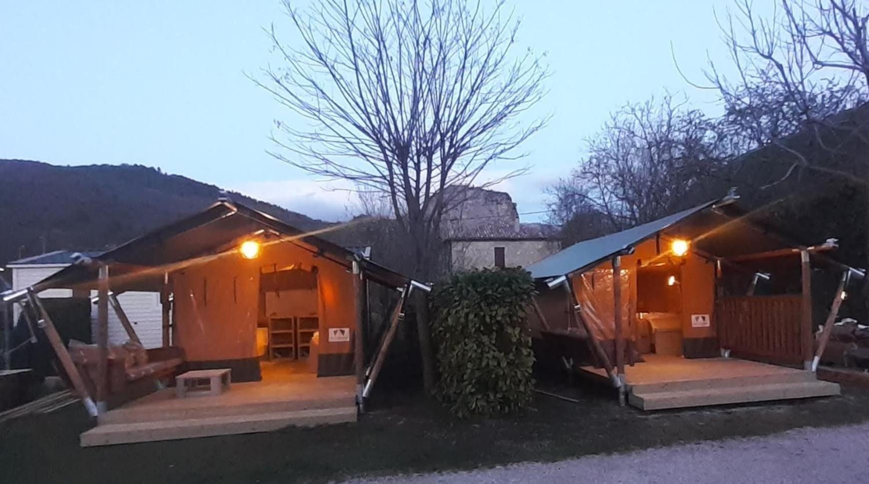 Camping Les Lavandes, Castellane Exteriör bild